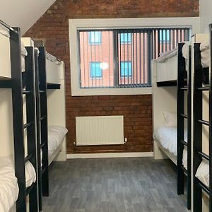 Dormitory Room Mixed